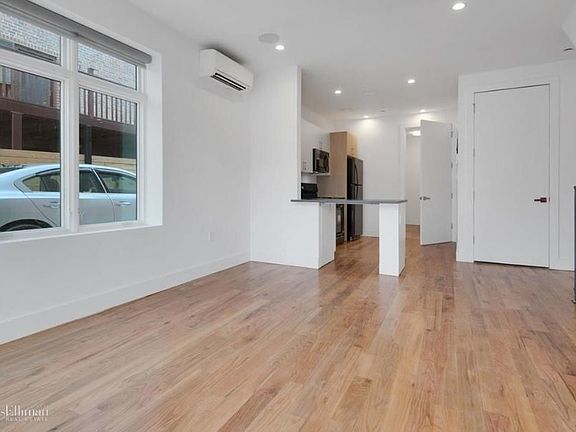 3rd image of 6 McGuinness Blvd #1