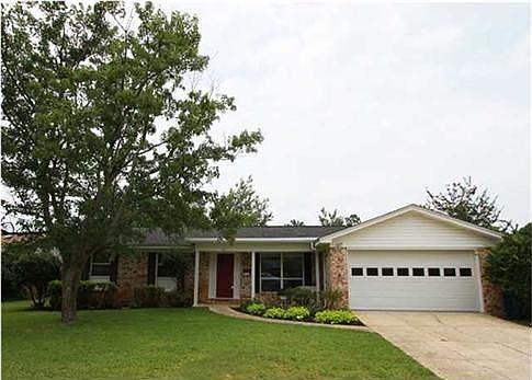 1st image of 118 Norwich Dr