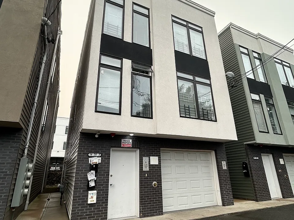 14-20 Arlington St #2