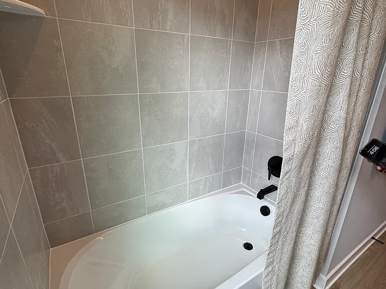 8001 Lake Laurel Ln #B — Photo 33