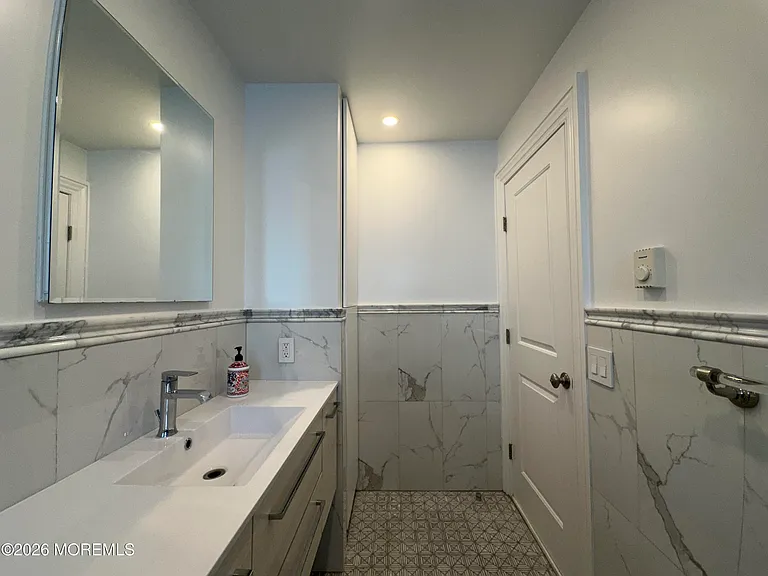 1501 Ocean Ave #A15 — Photo 17