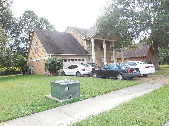 3rd image of 7465 Germanshire Ln