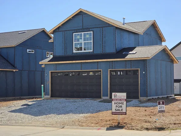 201 Red Cliff Ct, Wentzville, MO 63385