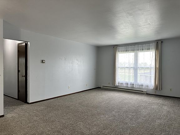 3rd image of 4450 Trevor Cir #7