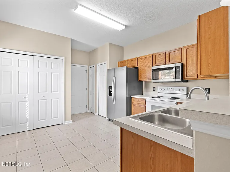 313 Scrub Jay Dr — Photo 15