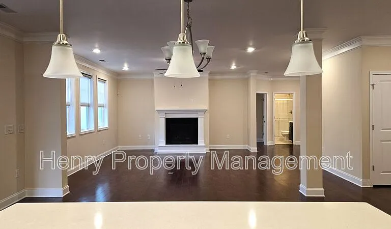 2024 Poplar High Pl — Photo 10