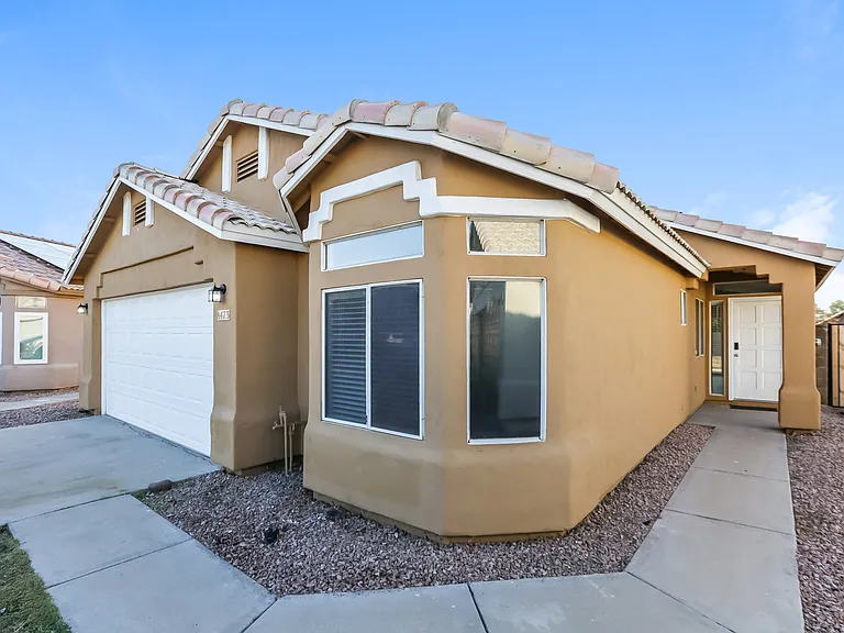8473 W Audrey Ln — Photo 2