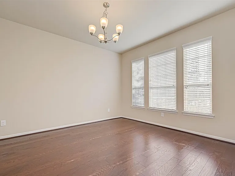 5340 Pointe Spring Xing — Photo 9