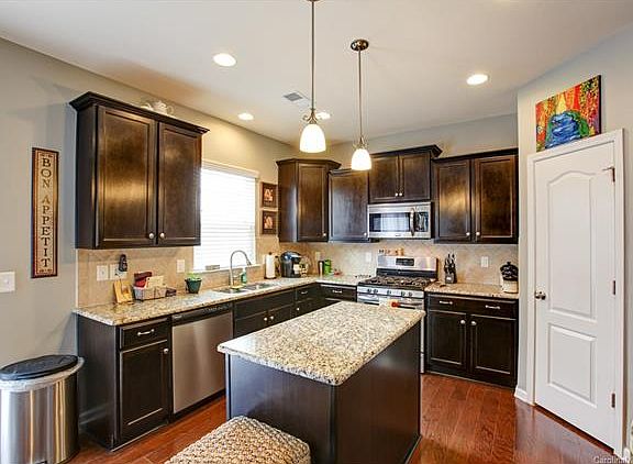 4th image of 3541 Donnington Way #29