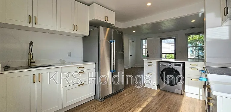 1267 Little Bay Ave — Photo 7