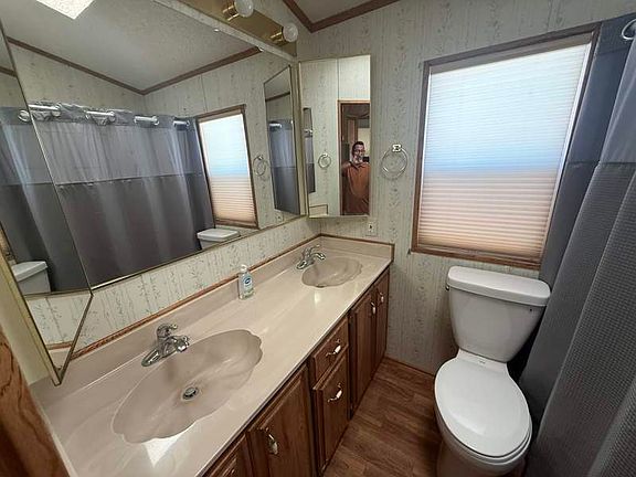 4th image of 702 S Meridian Rd #977