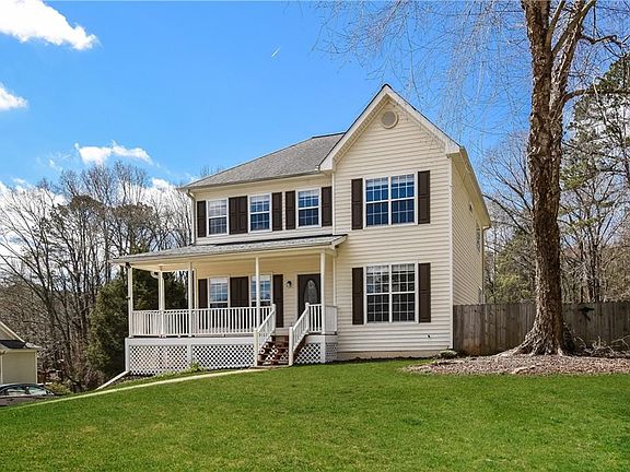 3rd image of 390 Westchester Way