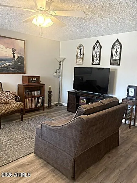 2 bed, 2.0 bath, 1072 sqft, $1,750 — Photo 3