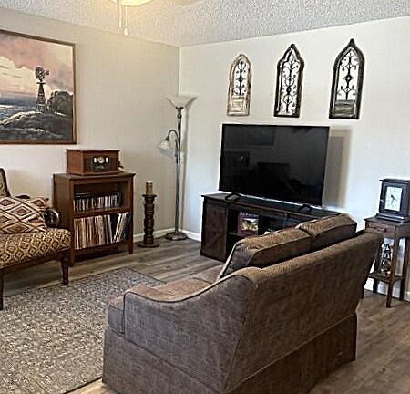 3rd image of 10104 N 96th Dr APT A