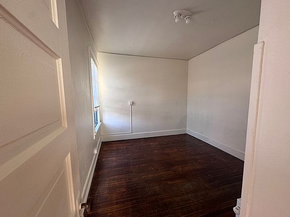2nd image of 2916 W 25th Ave APT 3