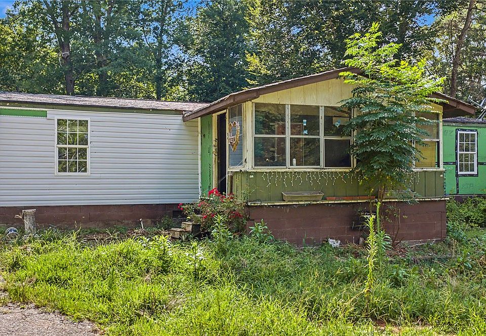 1st image of 266 Ledford Farm Rd
