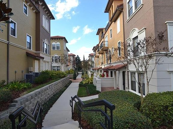 3rd image of 4012 Messina Dr