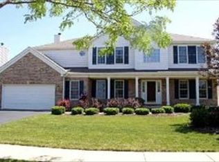 1031 Grayhawk Dr, Algonquin, IL 60102