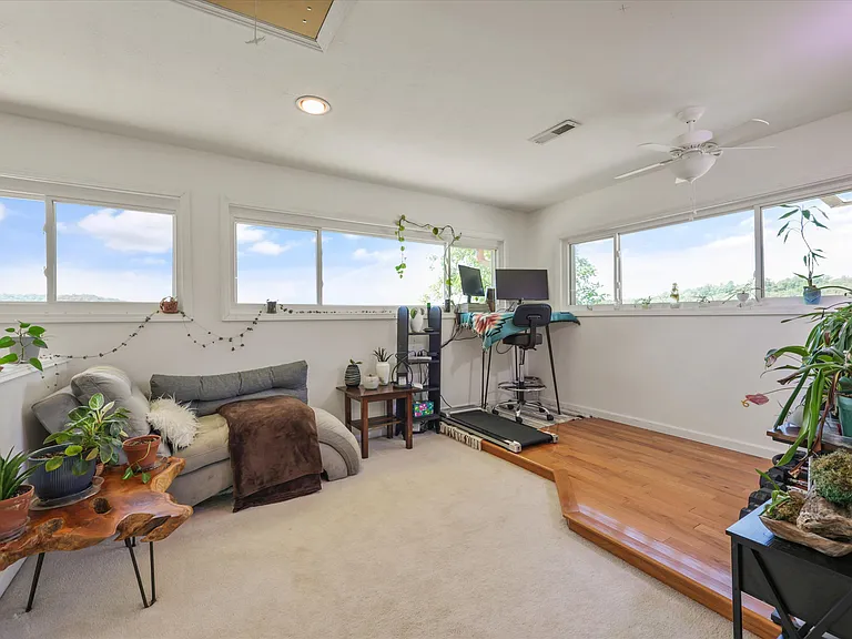 Tressa Cir — Photo 16