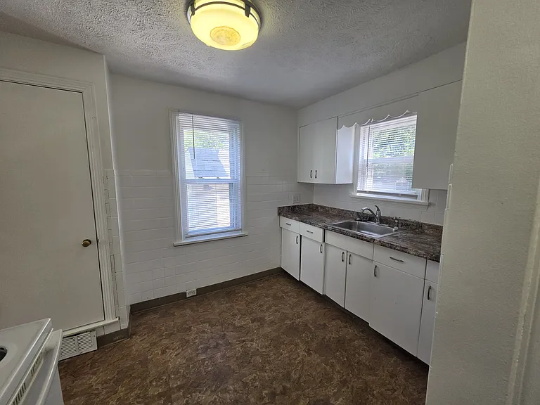 6365 Seminole Trl — Photo 4