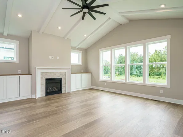 313 Catheys Creek Cir, Wendell, NC 27591