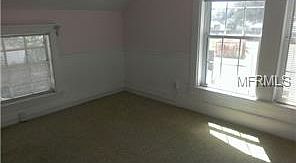 5th image of 413 Pilaklakaha Ave