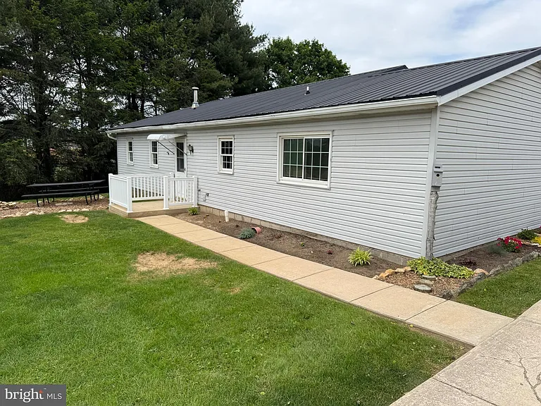 37 Nottingham Rd — Photo 15