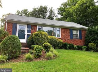 8102 Wingfield Pl, Alexandria, VA 22308