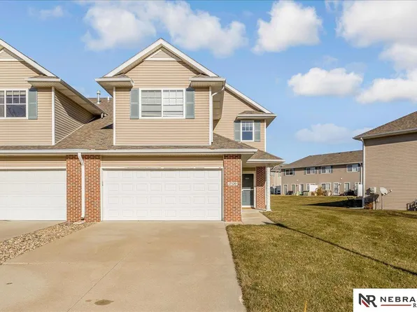 17520 Seward Plz, Omaha, NE 68118