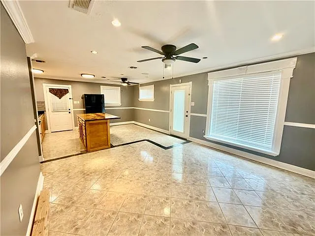 5173 Mount Rushmore Dr — Photo 3