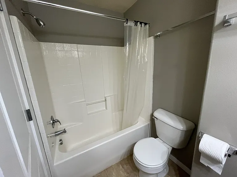 5377 SW Golden Gate Way — Photo 15