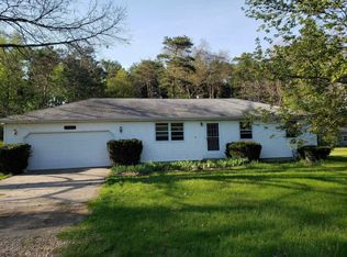 30284 64th Ave, Lawton, MI 49065