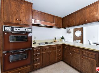 884 Boxthorn Ave, Newbury Park, CA 91320