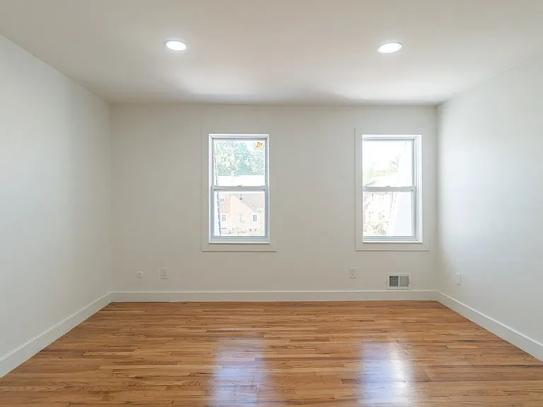 501 Adams Ln #6H — Photo 12