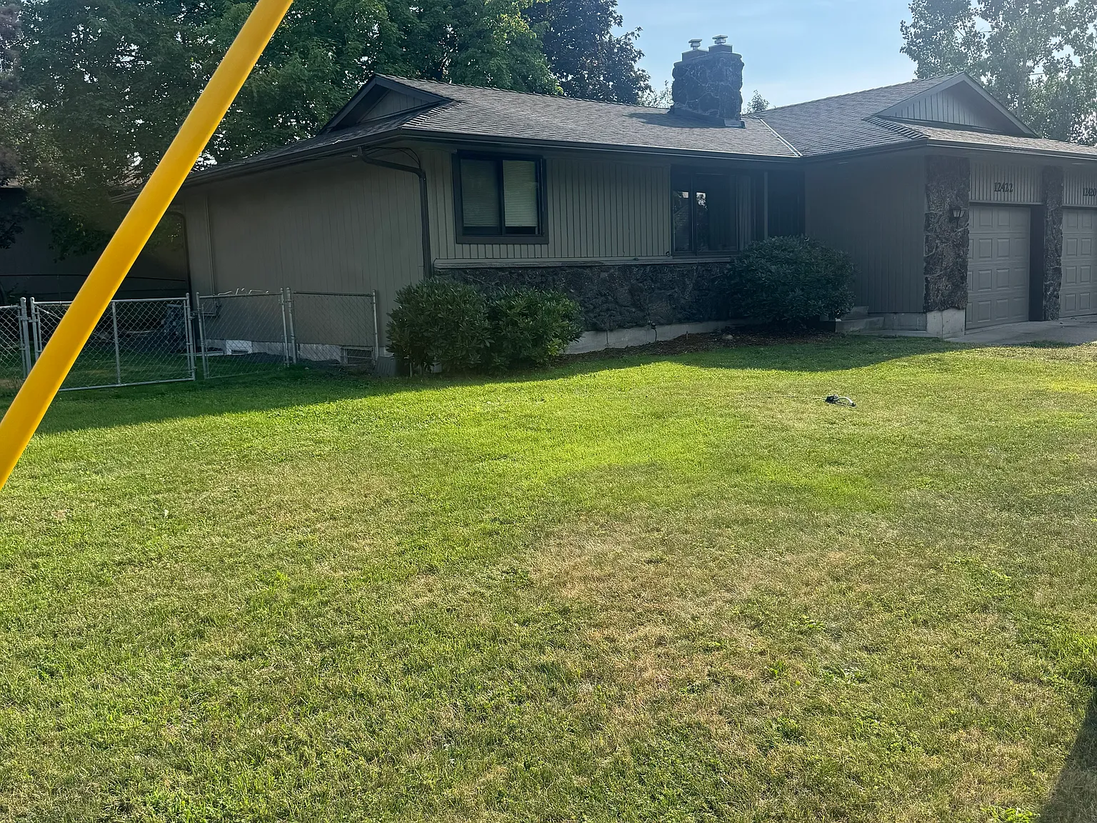 3 bed, 1600 sqft, $1,650 — Photo 2