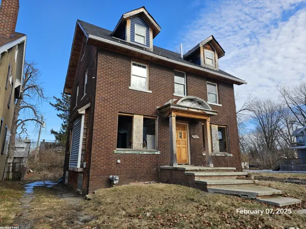 598 Lakewood St, Detroit, MI 48215