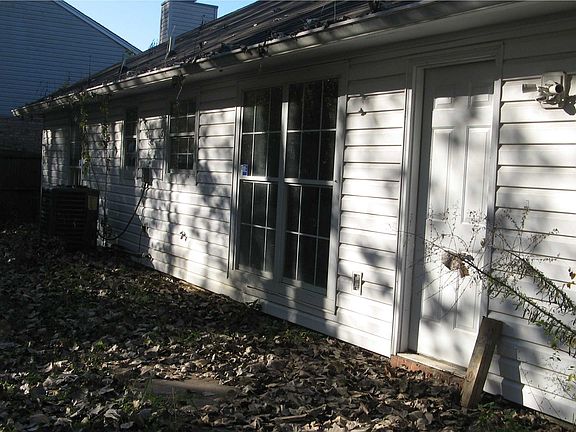 2nd image of 117 Fleetwood Dr