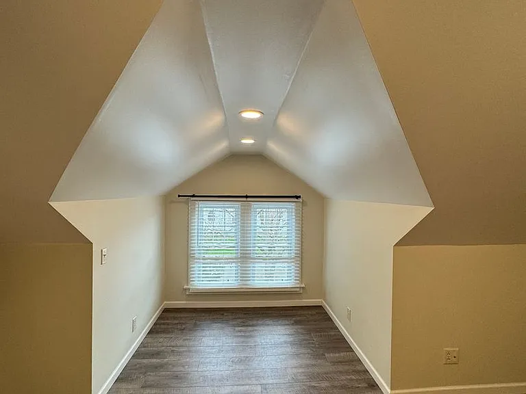 2719 Leibel Pl — Photo 14