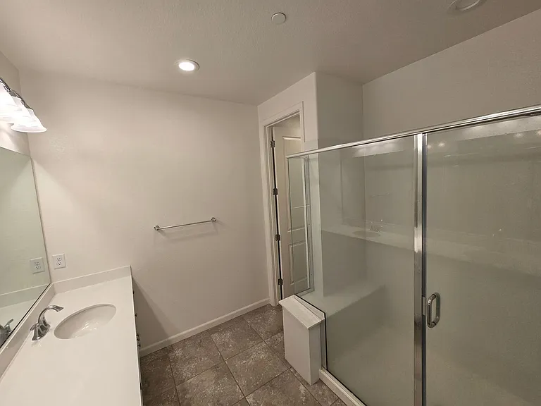 5577 Apex Dr — Photo 15