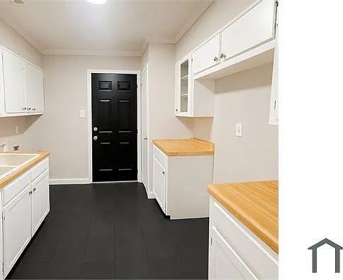 3 bed, 975 sqft, $1,400 — Photo 2