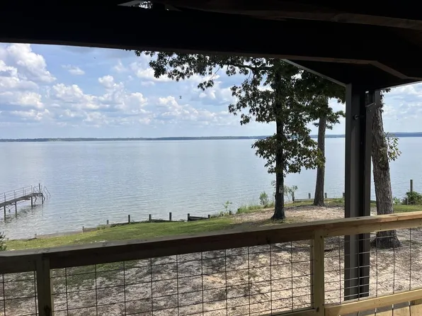 527 Santa Barbara Dr S, Abbeville, AL 36310