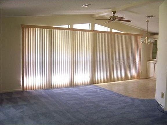 4th image of 650 Rainbow Blvd