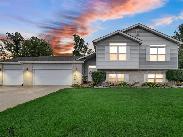 1069 Metz Ct, Hobart, IN 46342