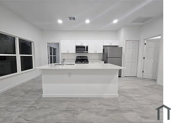 444 Genoa Ave S — Photo 5