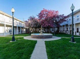Amazing Apartments Downtown Bloomington, Bloomington, IN 47404