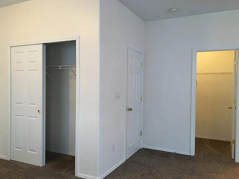 5519 Fence Lake Dr NE — Photo 8