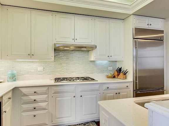 4th image of 310 S Michigan Ave Unit 1700