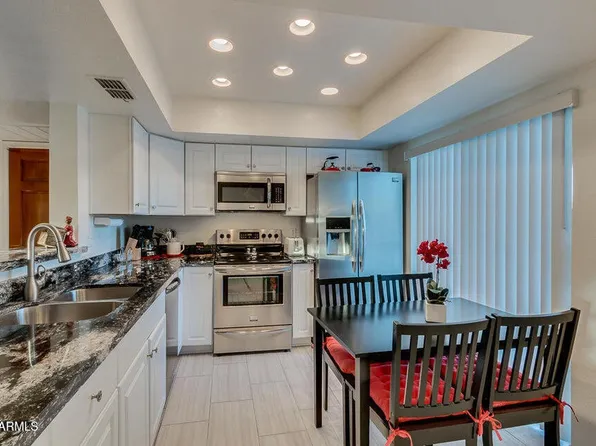 9450 N 94th Pl Unit 210, Scottsdale, AZ 85258
