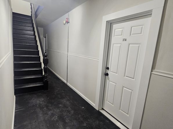 stamford-connecticut-240502497 picture