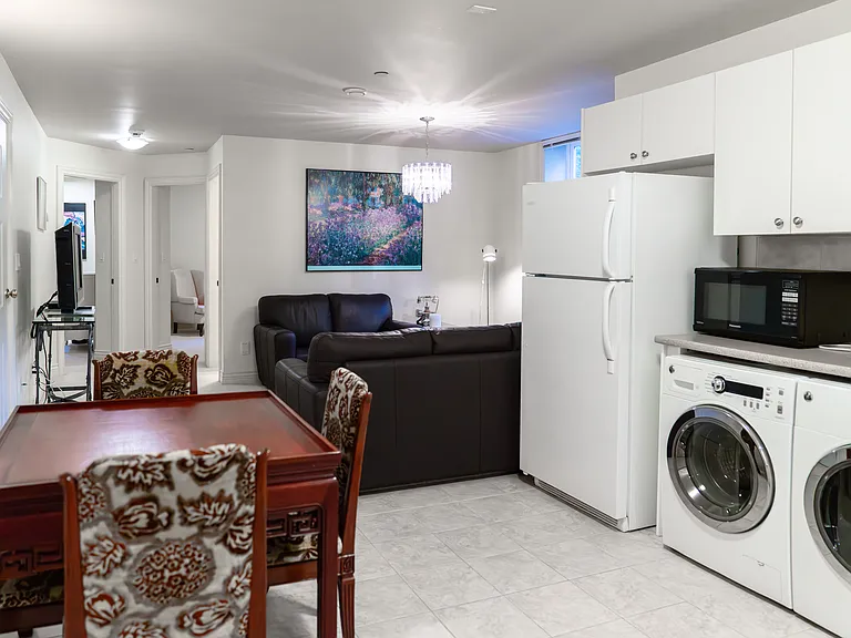 2321 Jefferson Ave — Photo 12